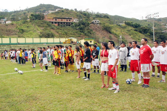Parte de los equipos participantes